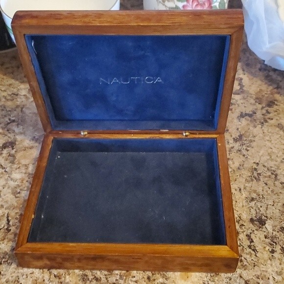 VTG  Nautica Wood Valet Box | Sailboat Logo | Blue Velvet Lined | Giftable - Picture 1 of 6